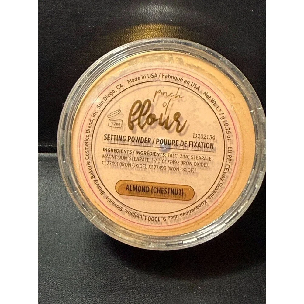 Beauty Bakerie Bite Size Pinch of Flour Setting Powder – Almond (Chestnut)